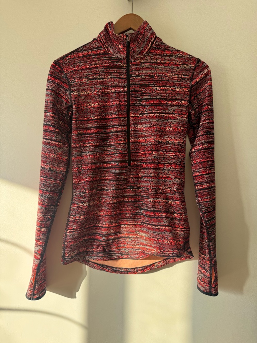 Nike Women’s Red Multi Half-Zip Performance Pullover Small